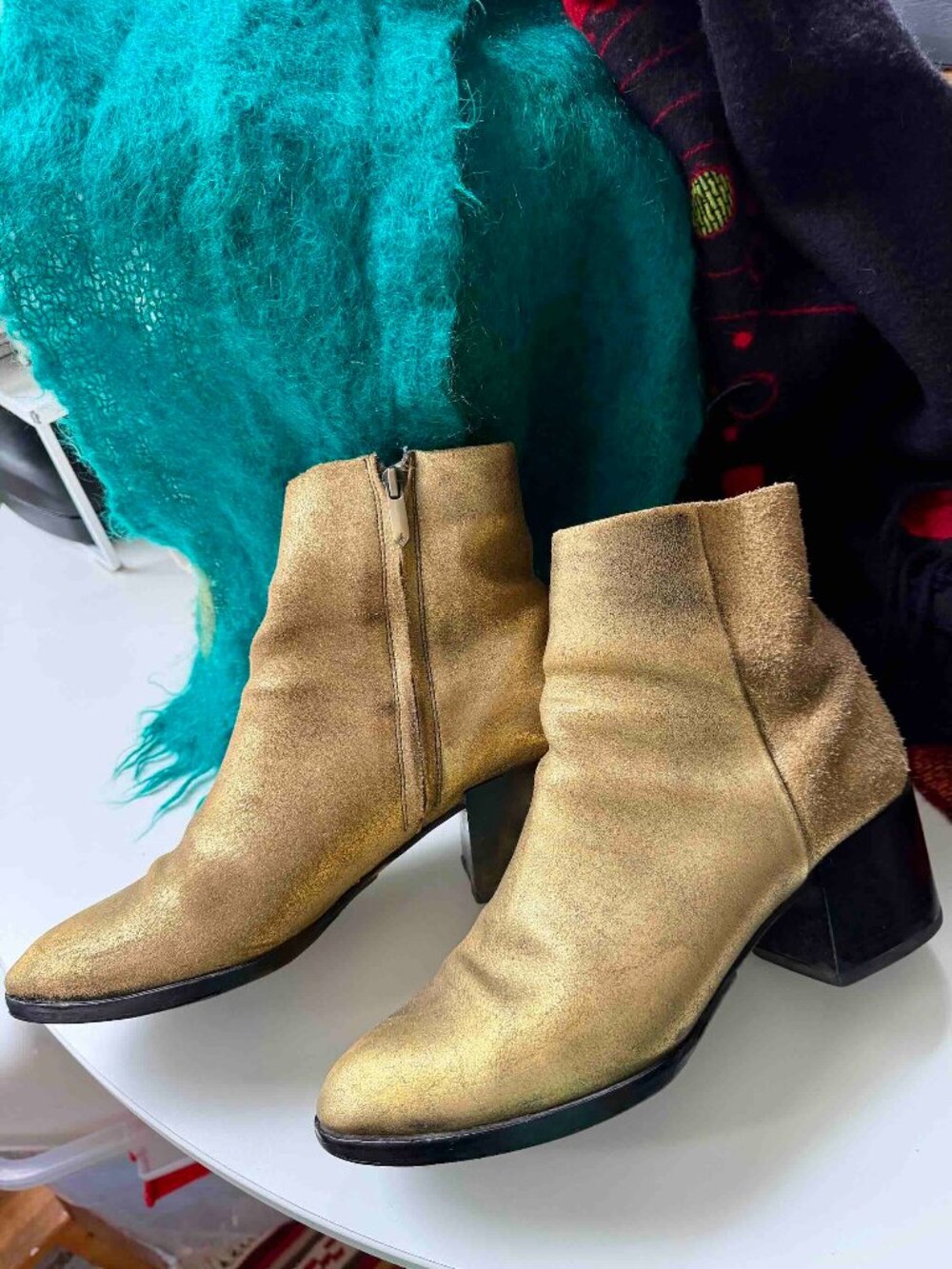 EUC Sam Edelman Leather MetallicGold Distressed AnkleBoots Chelsea 8.5 Vintage
